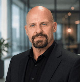 Rick Hightower is a former Senior Distinguished Engineer and Senior Director at a fortune 100